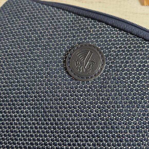 Air France Business Class Amenity Kit New 2024 - Picture 2 of 3